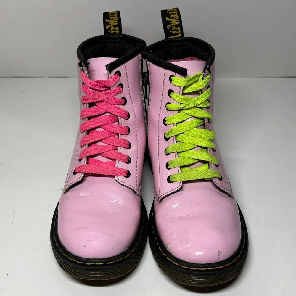 Dr. Martens Delaney Air Wair Kids Pink Patent Leather Combat Boots Zipper FLAW 2